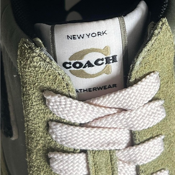 CP935 - Coach Women’s Runner Sneaker - Picture 9 of 15